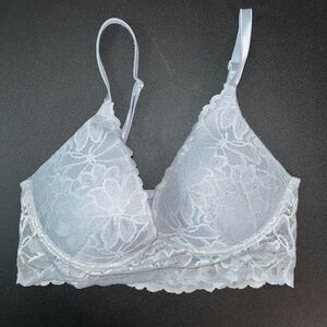 Victoria’s Secret PINK Light Blue Lace Bralette Soft Cup Bra Size XS